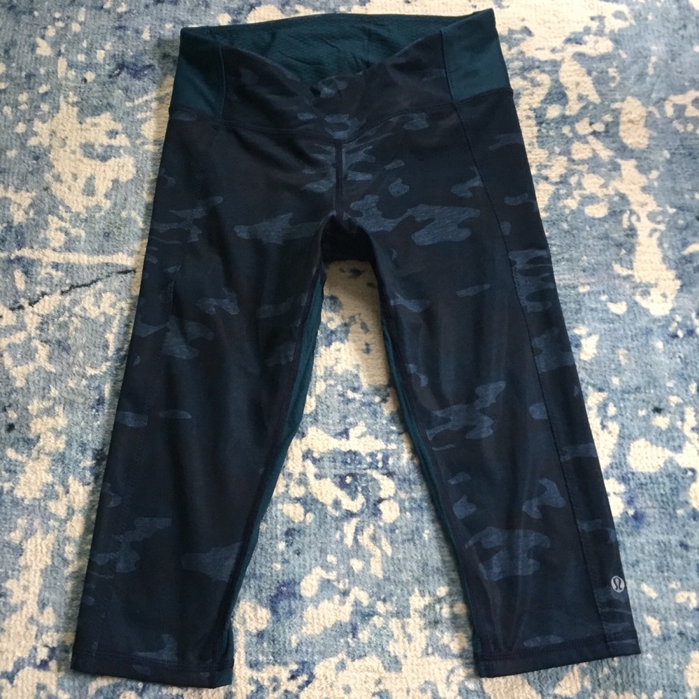 Lululemon cropped tights